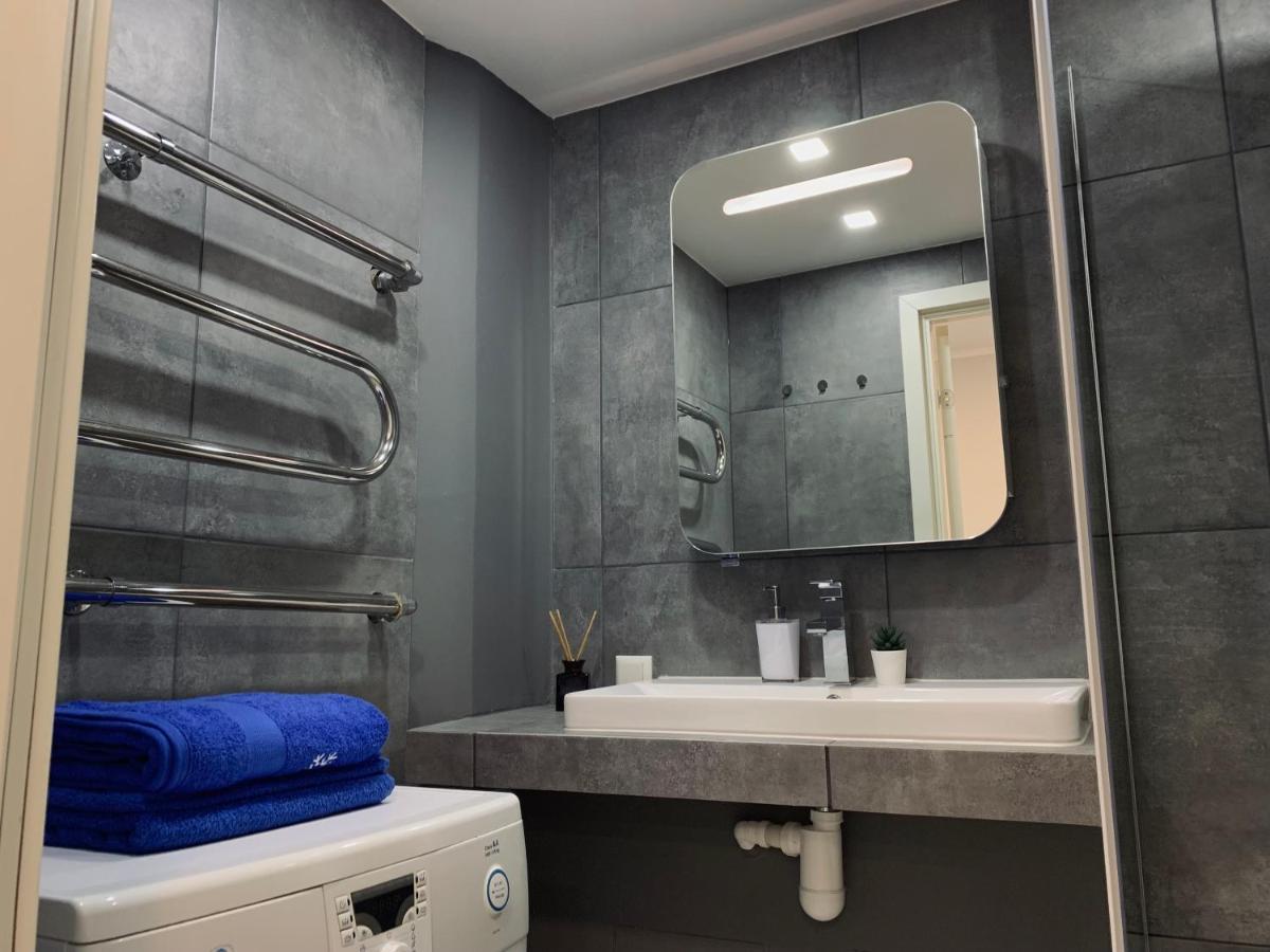 You'Ll Love This Large Apartment! Free Parking! 탈린 외부 사진